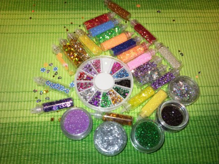 prášky,kamienky,...